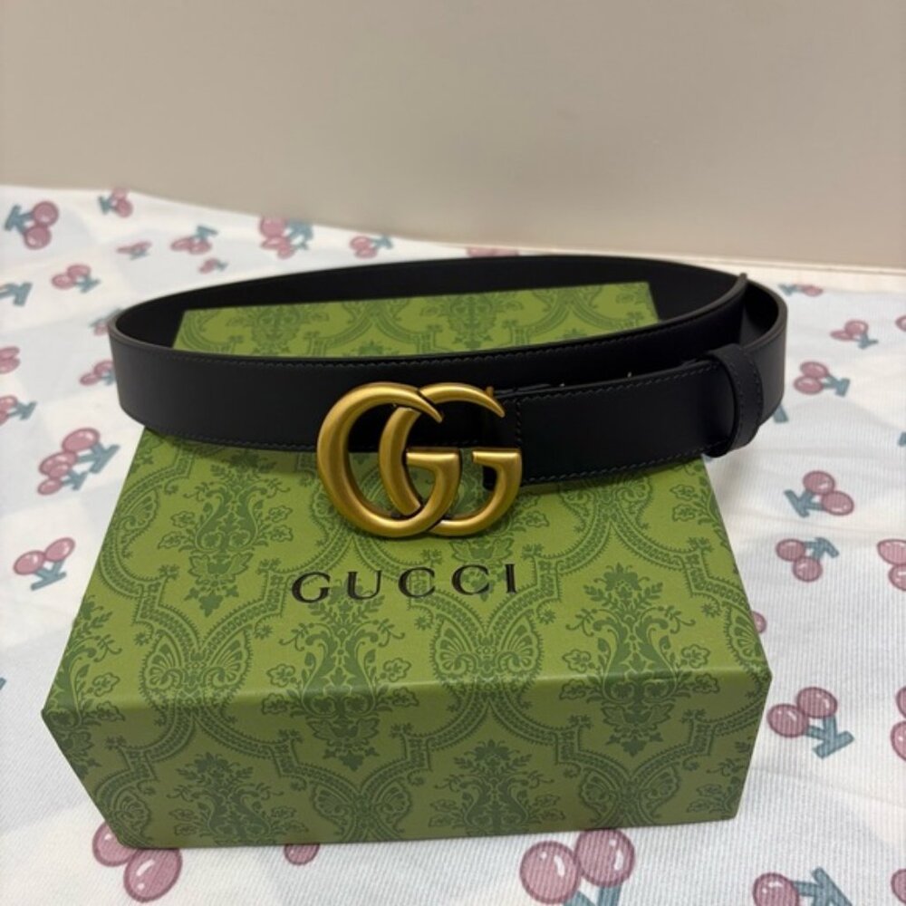 Gucci Black Leather Belt with Golden Double G